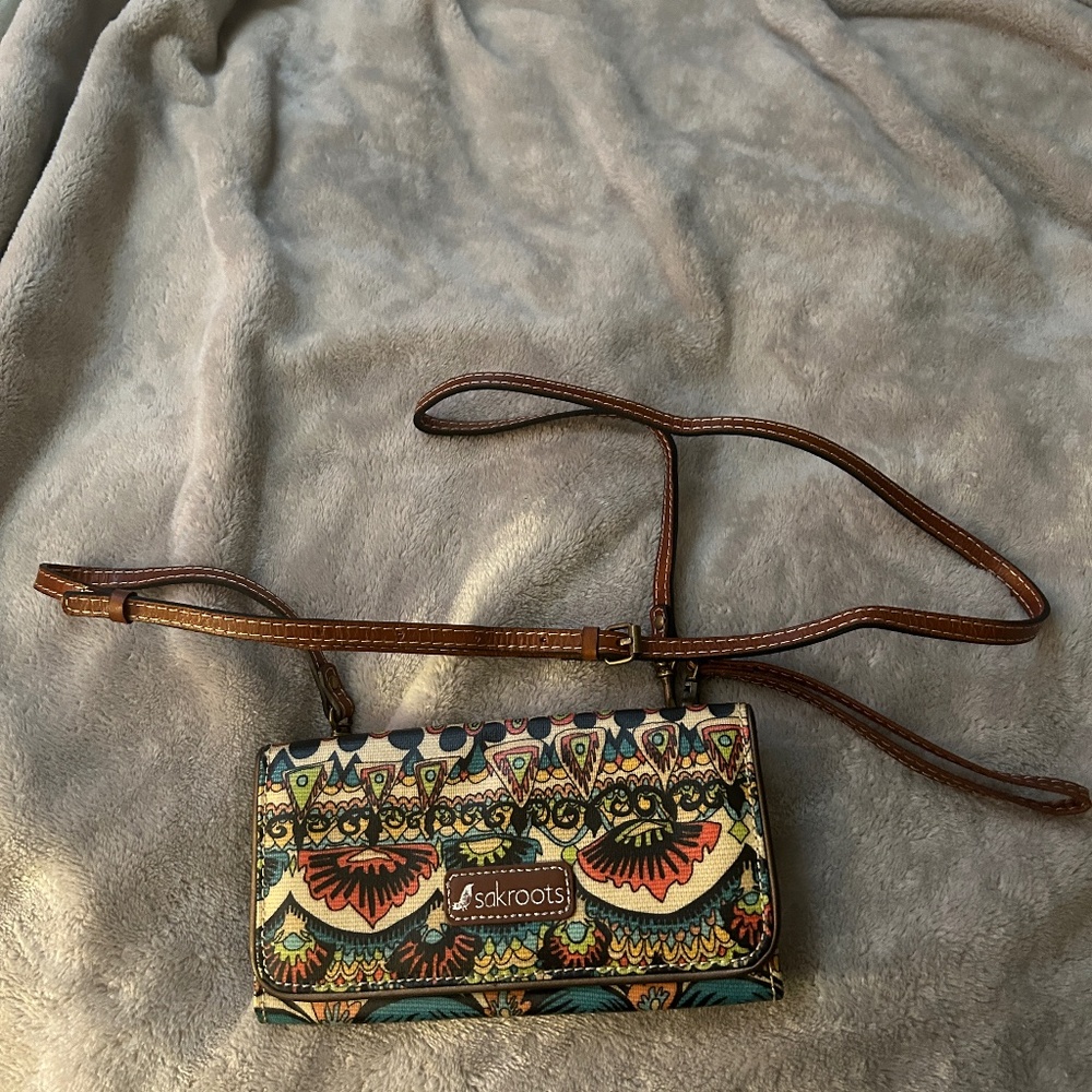 Crossbody wallet